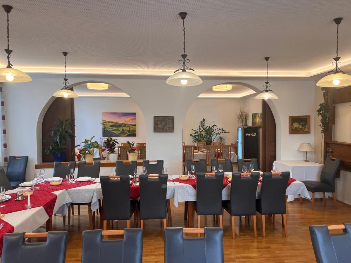Gasthof Wagner Restaurant-Pension Halbenrain Exterior foto
